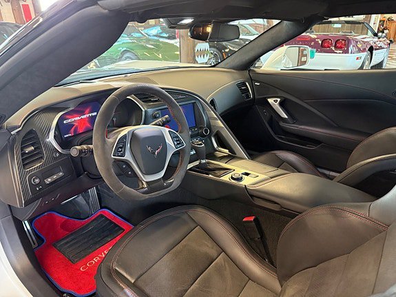 Vehicle Image 22