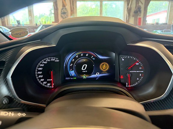 Vehicle Image 24