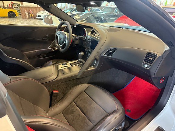 Vehicle Image 26