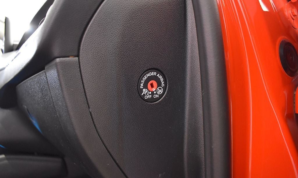 Vehicle Image 18