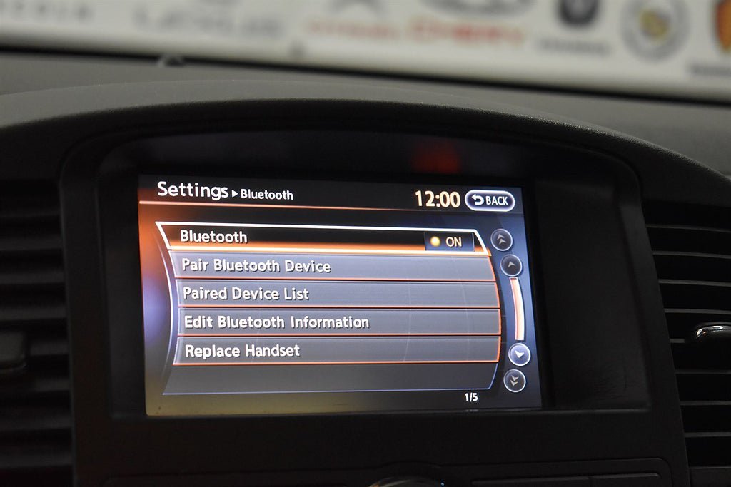 Vehicle Image 12