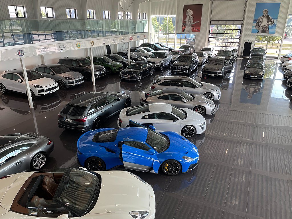 Vehicle Image 7