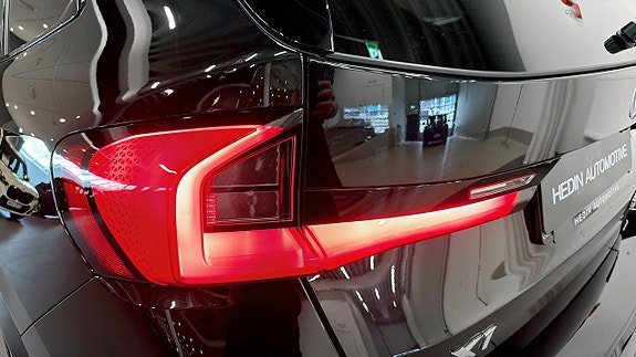 Vehicle Image 12