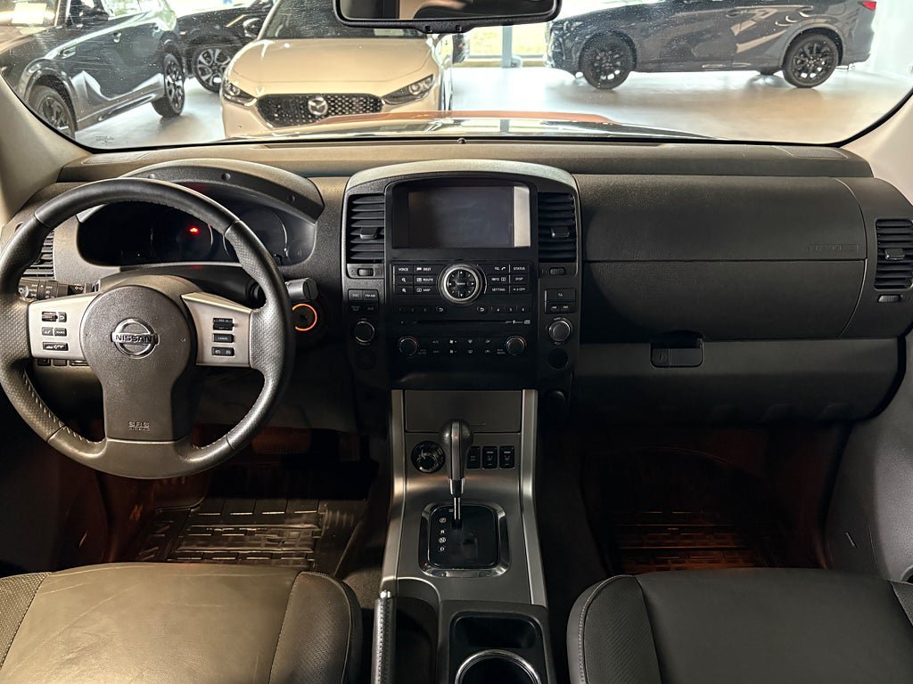Vehicle Image 12