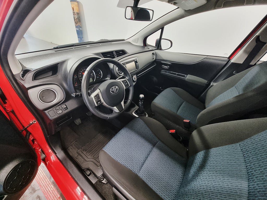 Vehicle Image 7