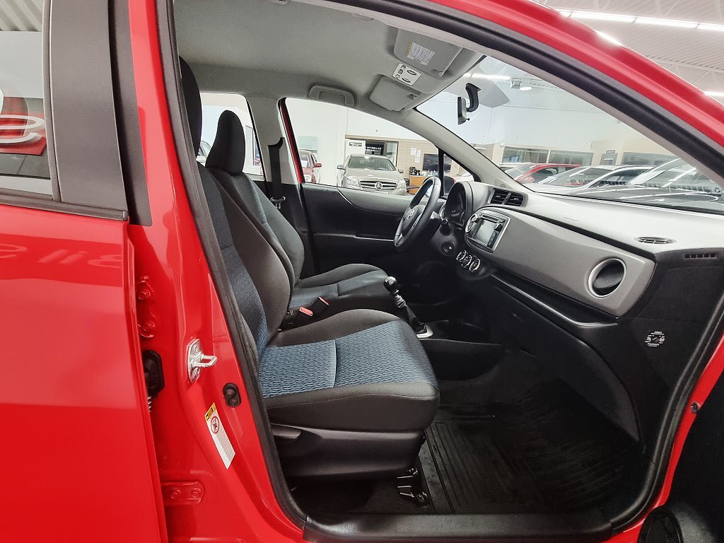 Vehicle Image 18