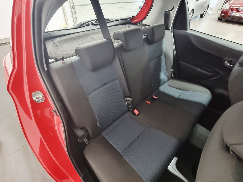 Vehicle Image 22