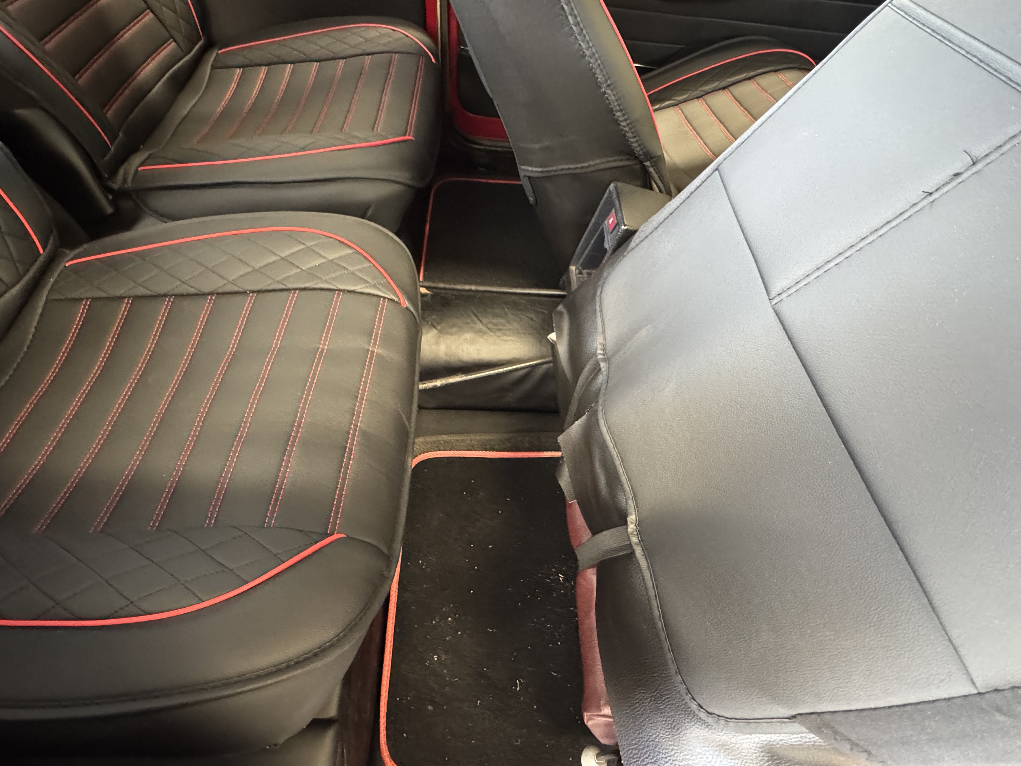 Vehicle Image 21