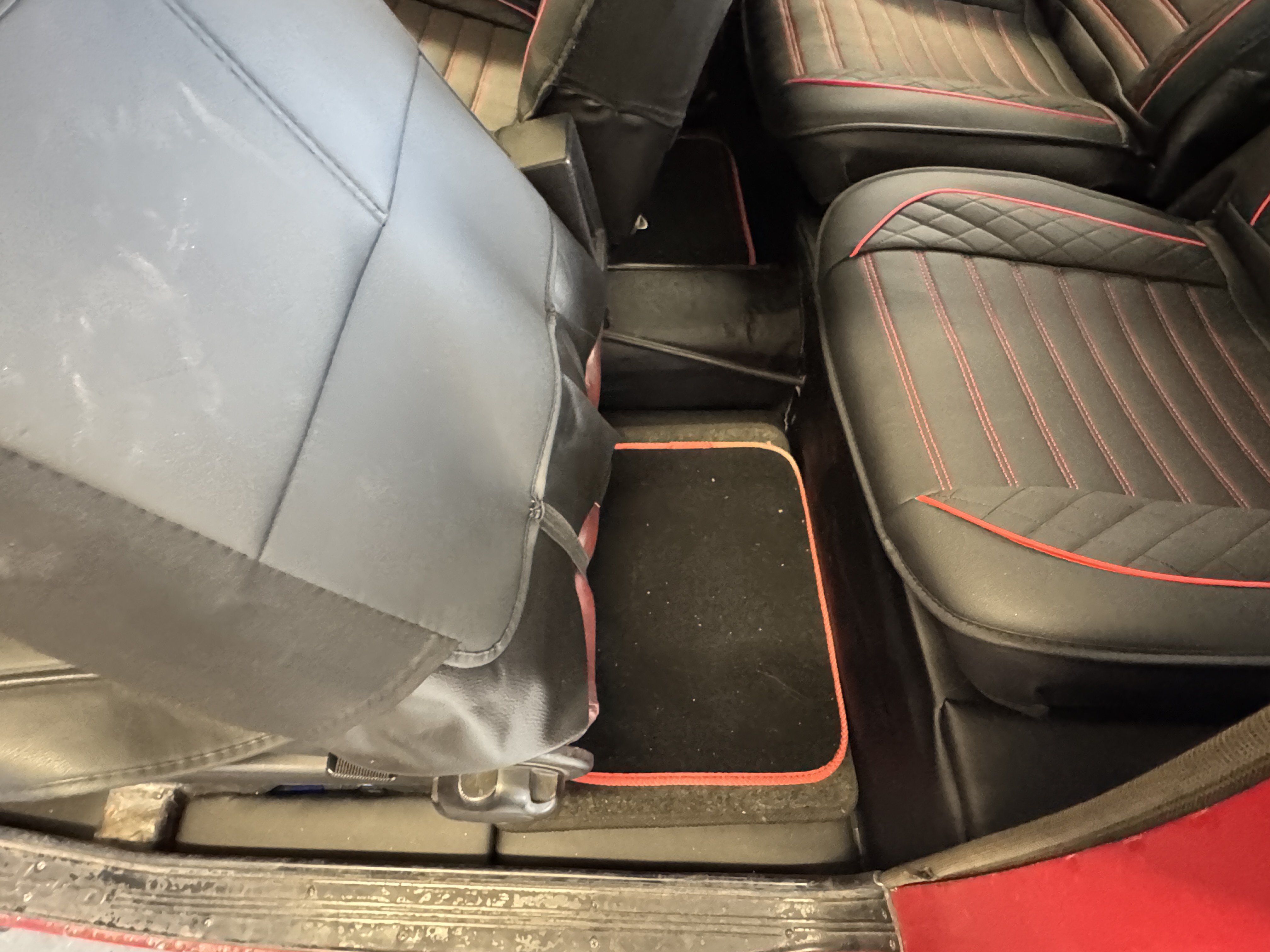 Vehicle Image 22