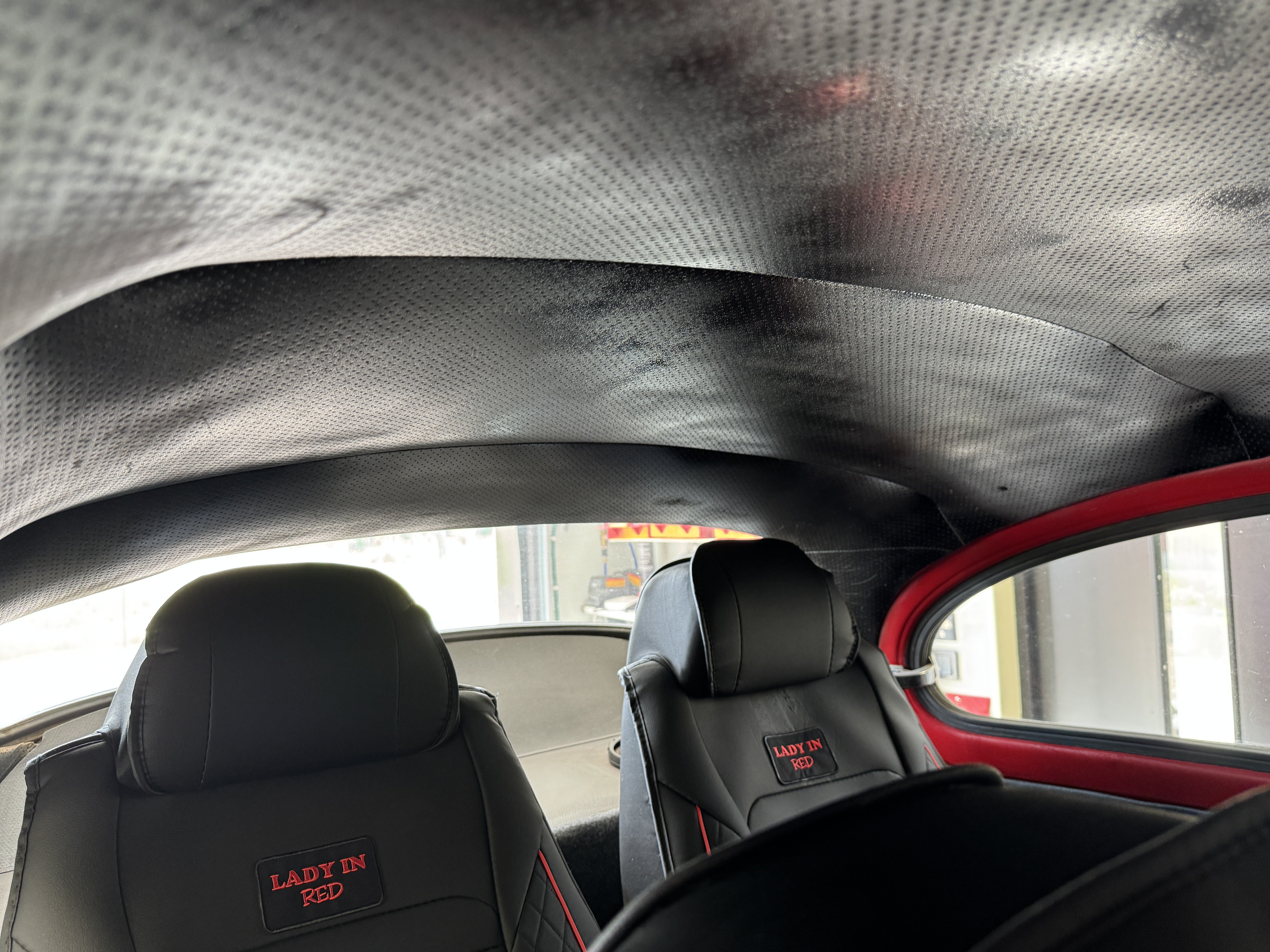 Vehicle Image 25