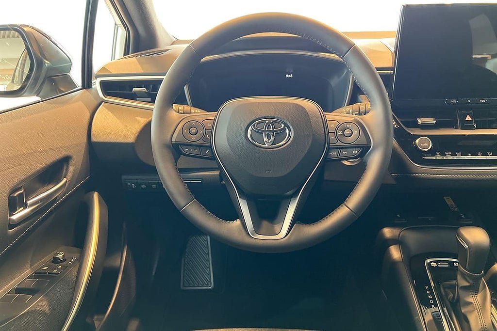 Vehicle Image 10
