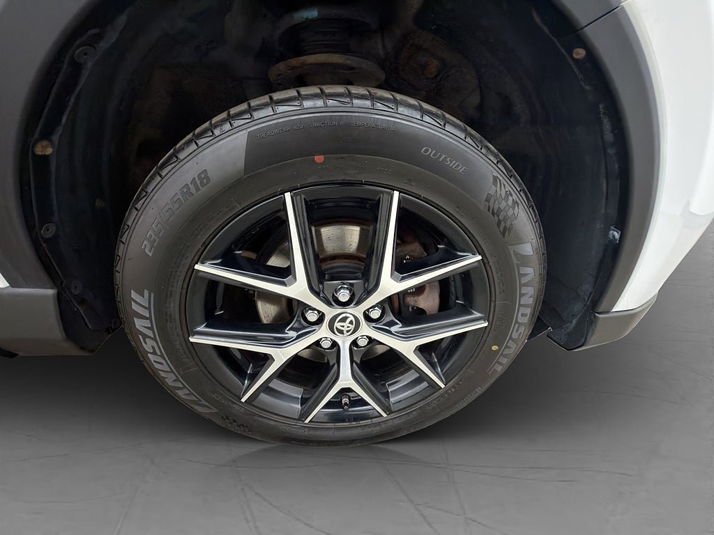 Vehicle Image 35