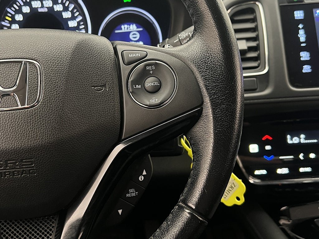 Vehicle Image 18