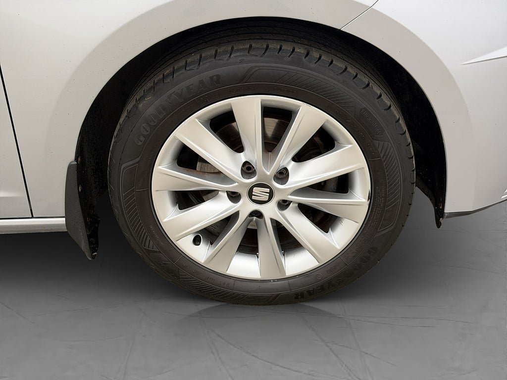 Vehicle Image 30