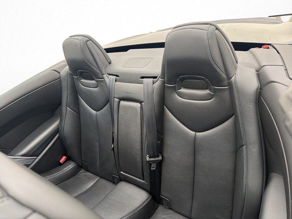 Vehicle Image 23