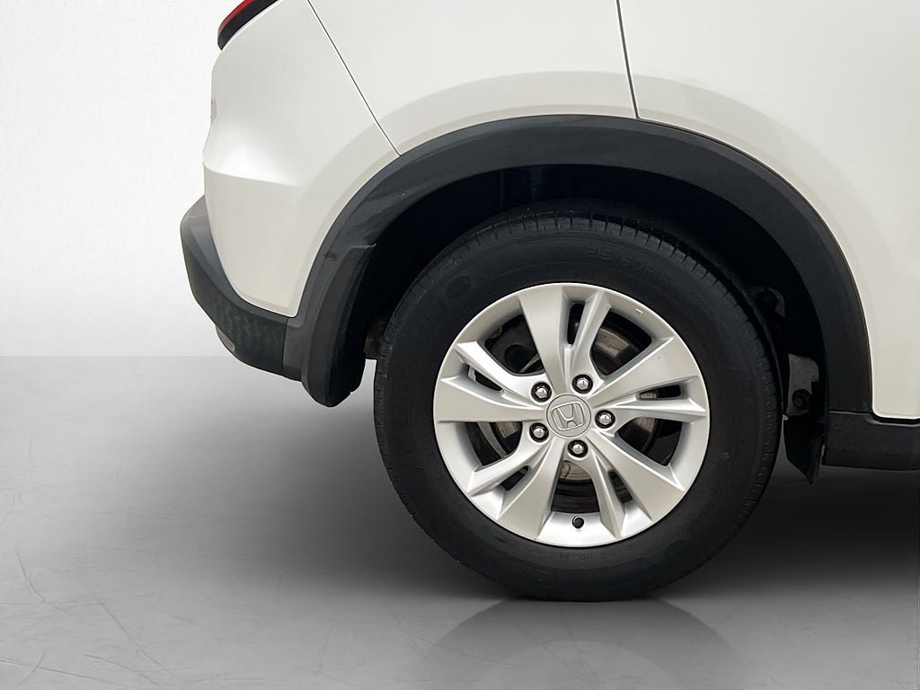 Vehicle Image 30