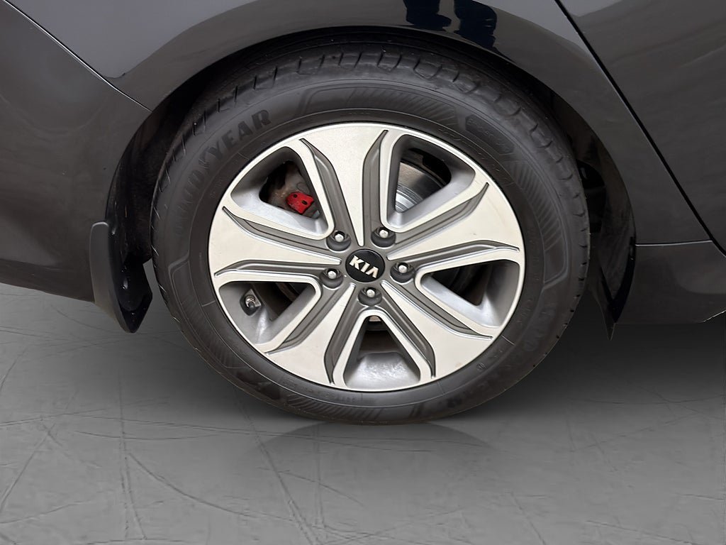 Vehicle Image 35
