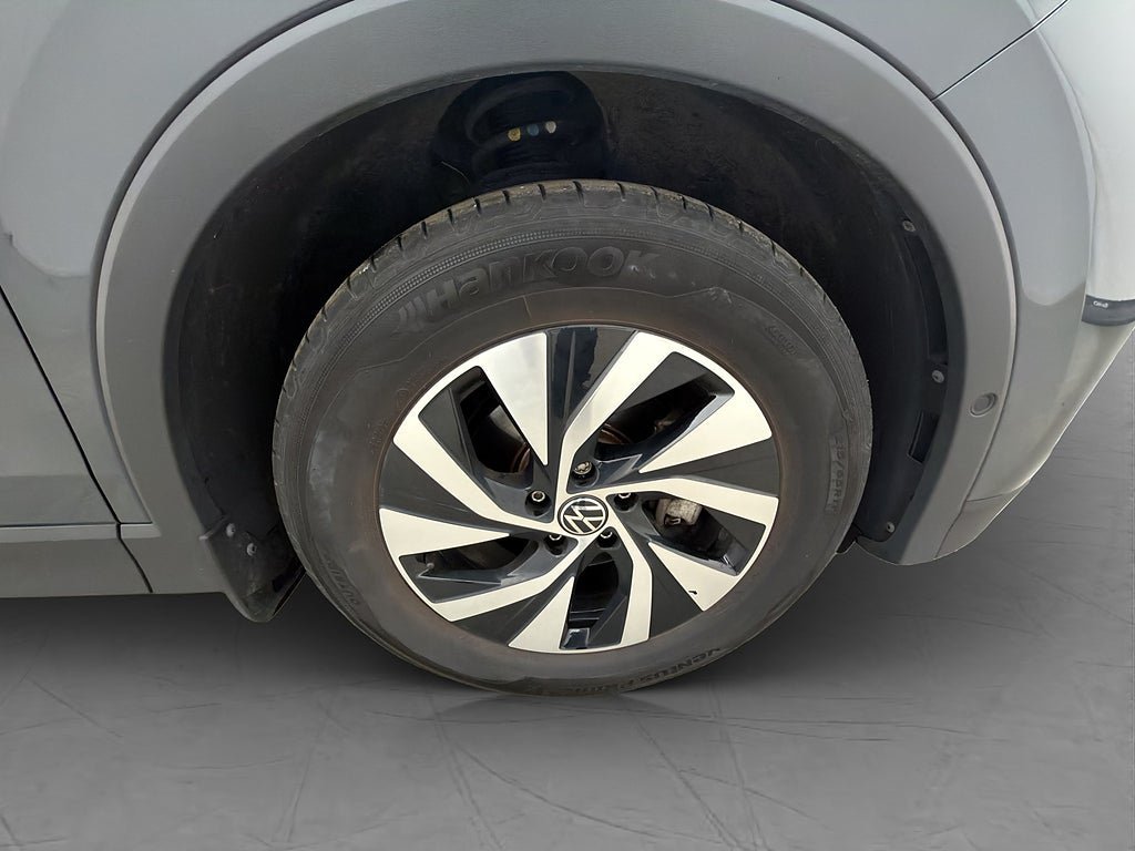 Vehicle Image 35