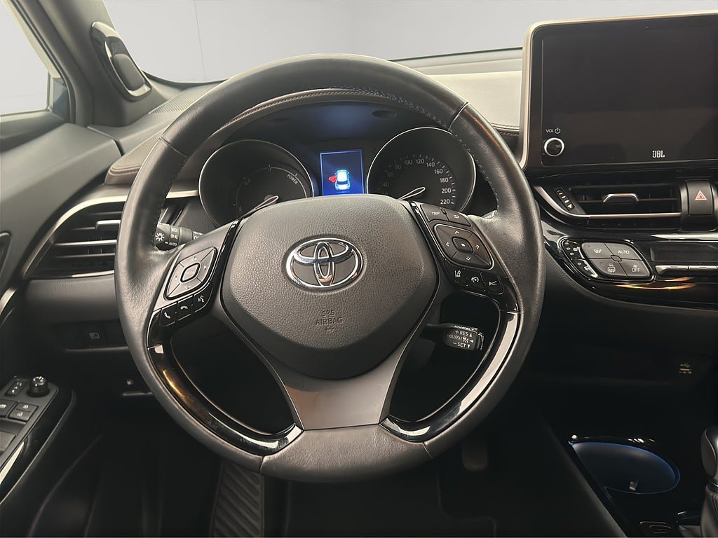 Vehicle Image 14