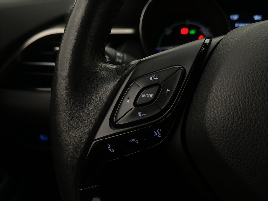 Vehicle Image 15