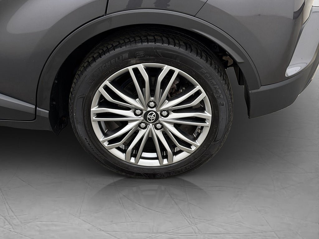 Vehicle Image 30