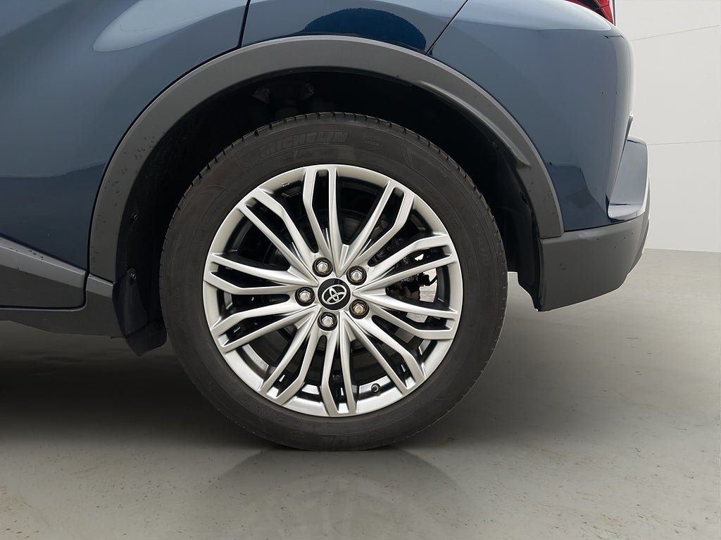 Vehicle Image 30