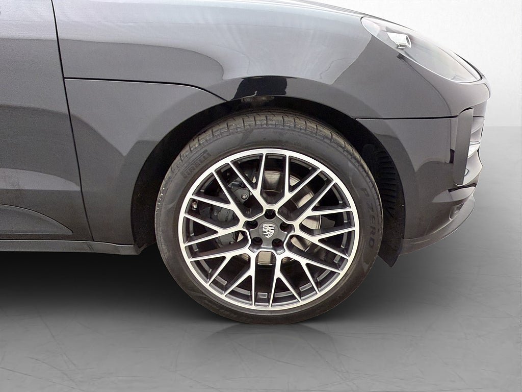Vehicle Image 37