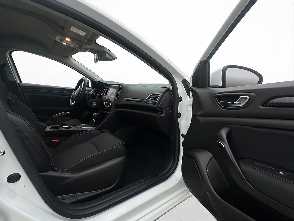 Vehicle Image 24