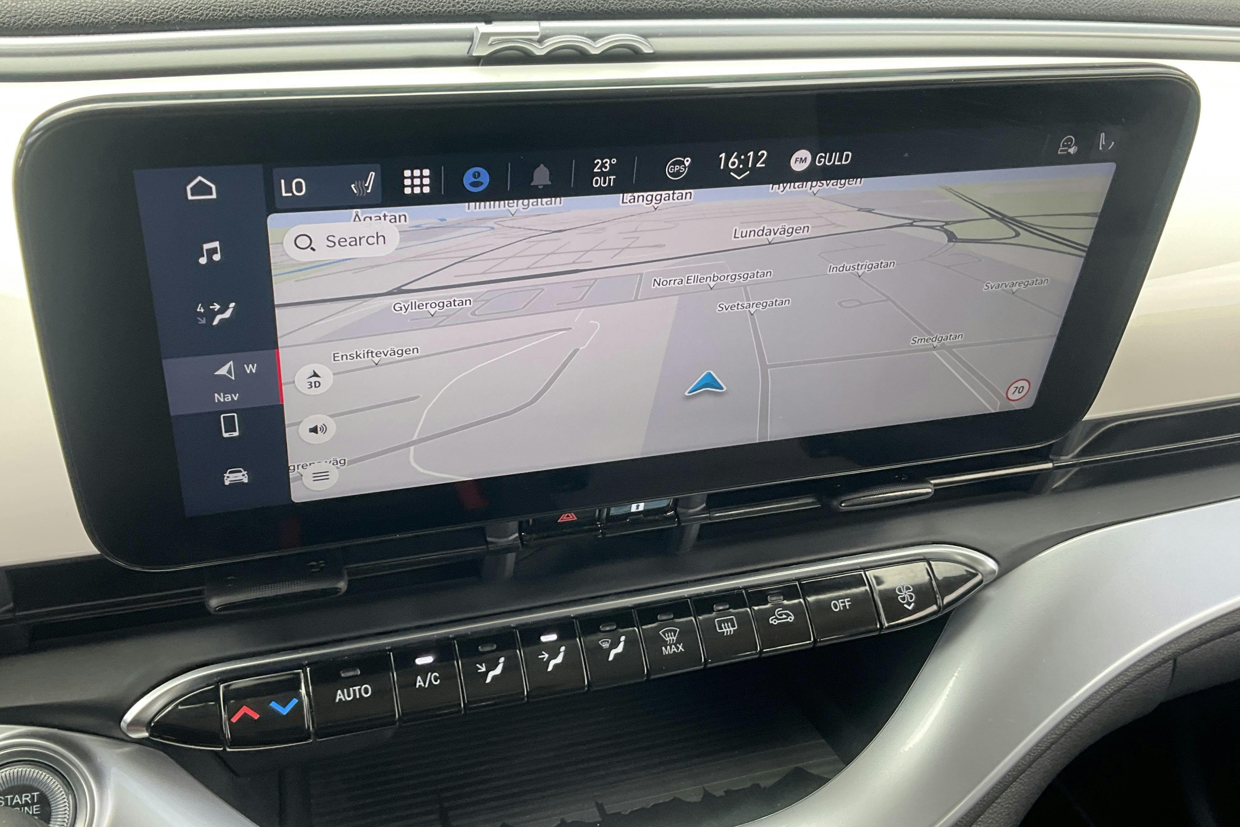 Vehicle Image 11