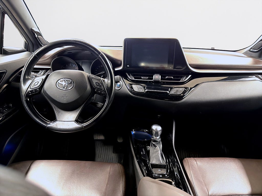 Vehicle Image 12