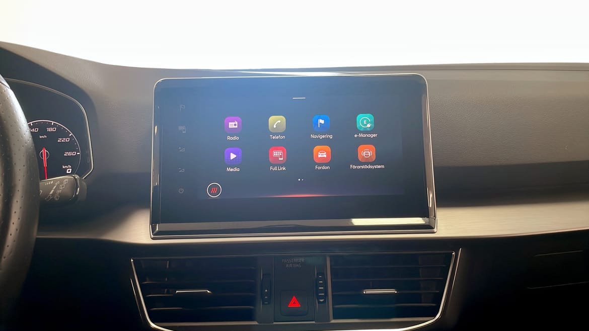 Vehicle Image 9
