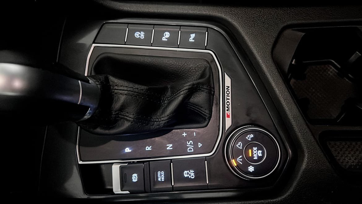 Vehicle Image 22