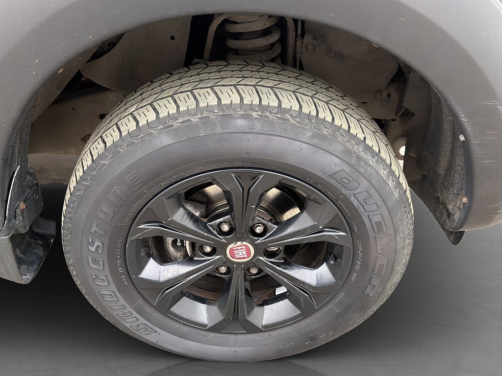 Vehicle Image 35