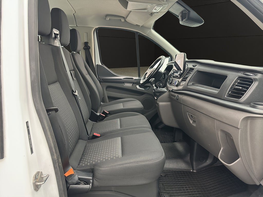 Vehicle Image 22