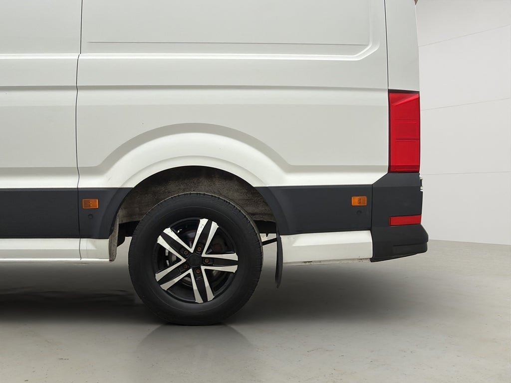 Vehicle Image 32
