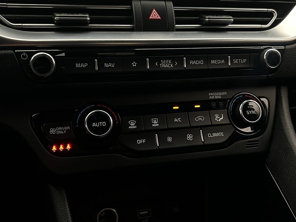 Vehicle Image 23