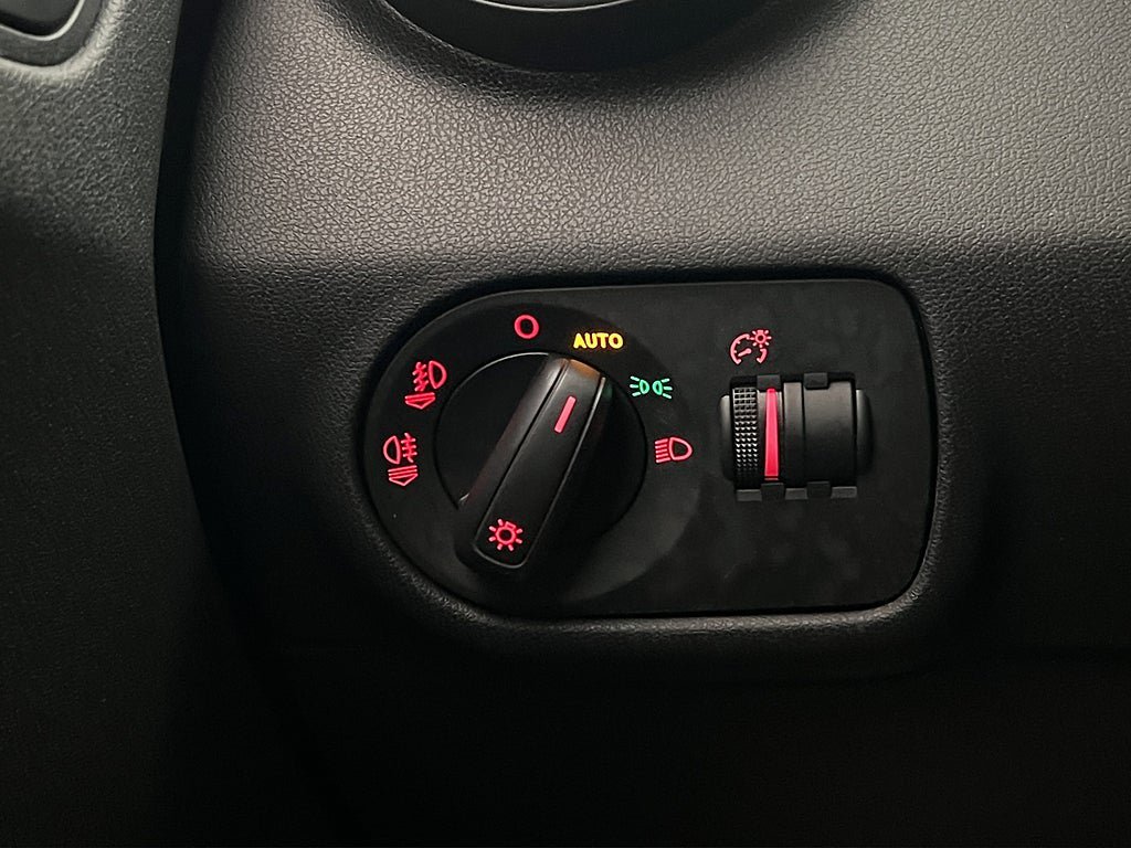 Vehicle Image 27