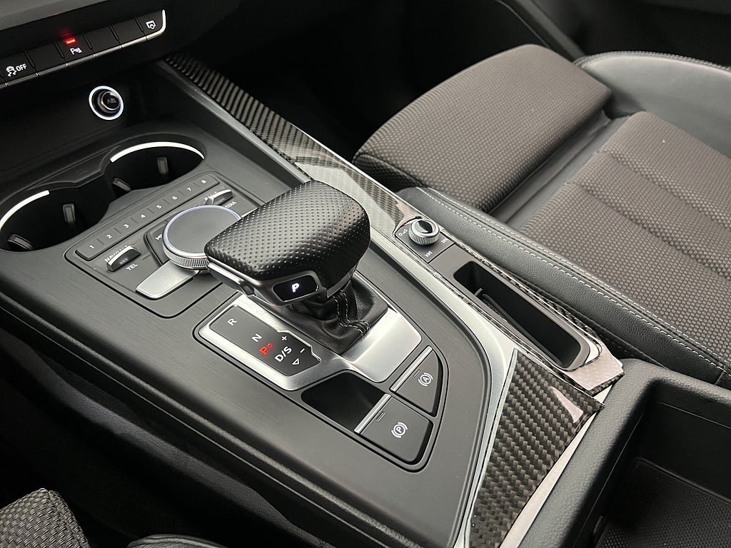 Vehicle Image 26