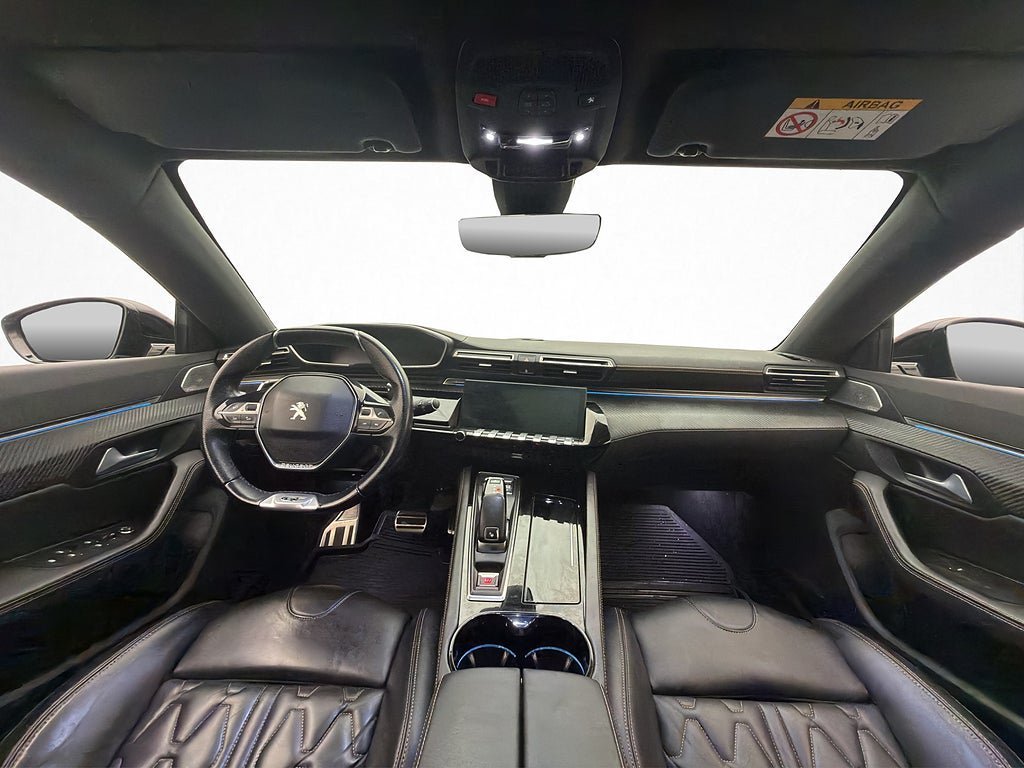 Vehicle Image 25