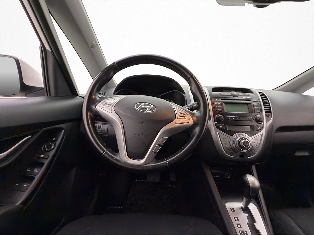 Vehicle Image 14