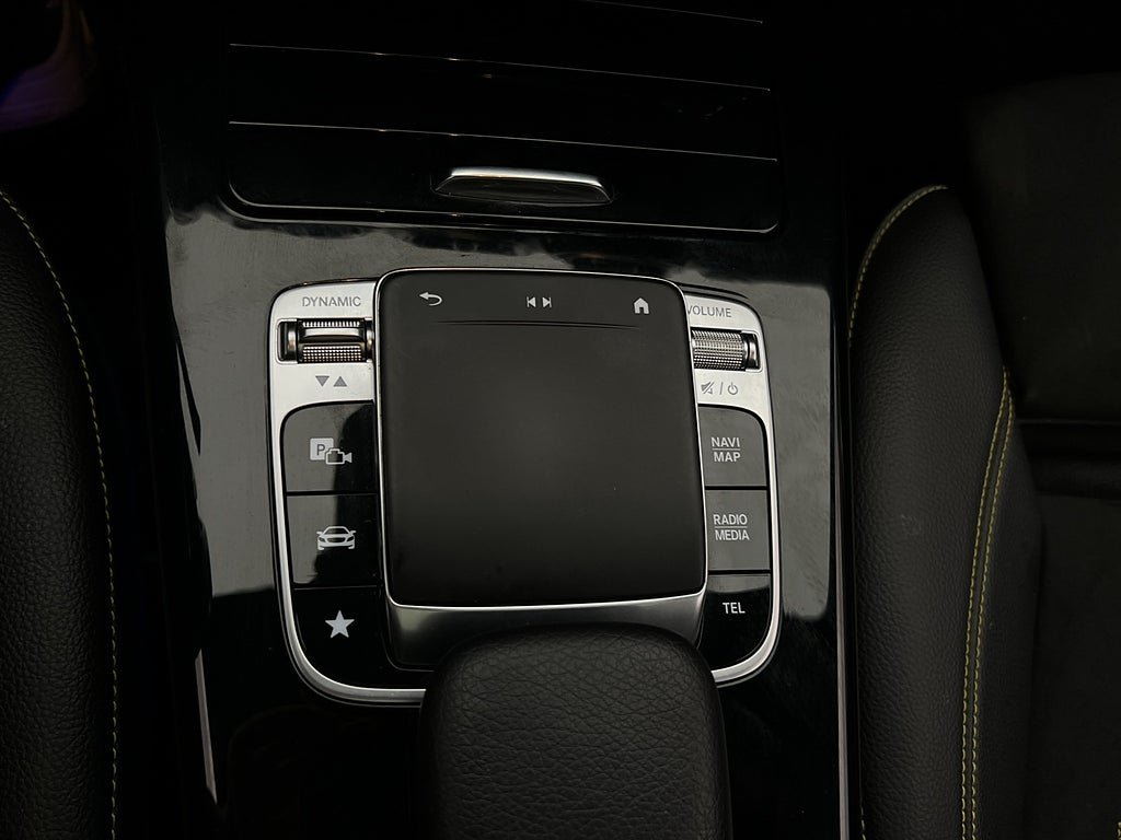 Vehicle Image 26