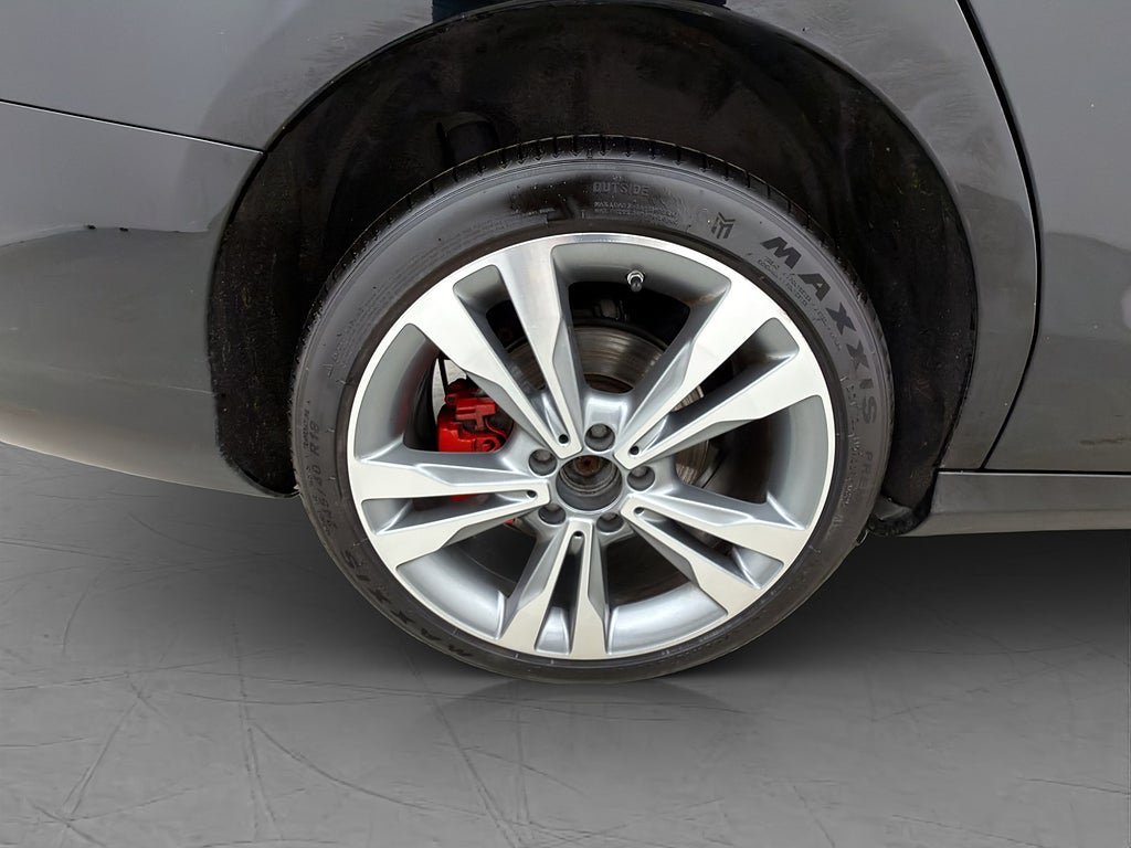 Vehicle Image 32