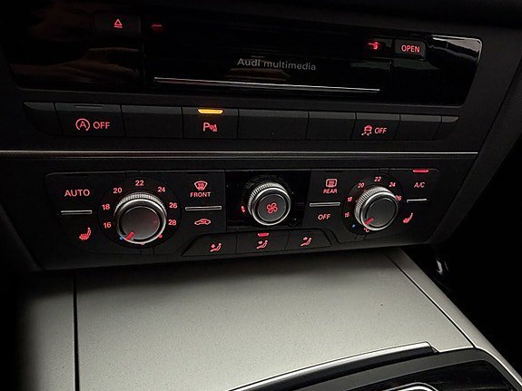 Vehicle Image 27