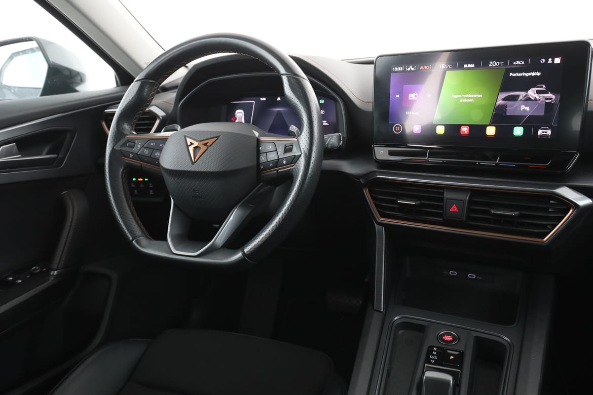 Vehicle Image 14