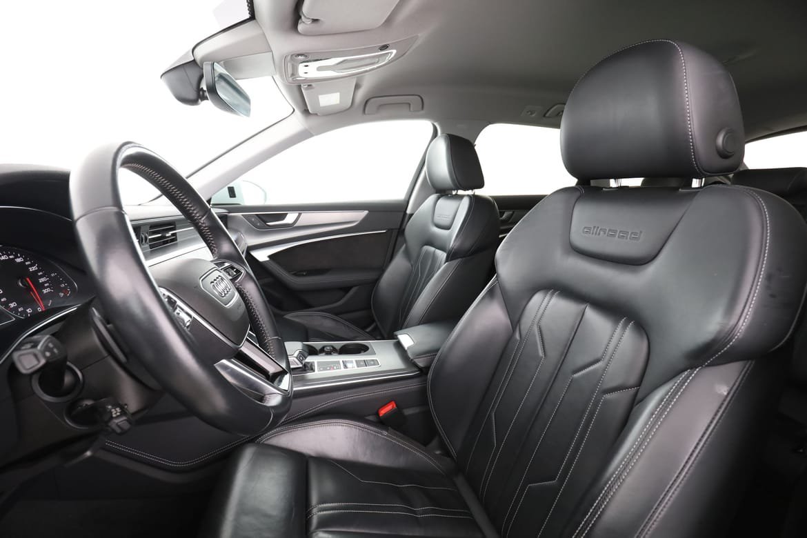 Vehicle Image 11