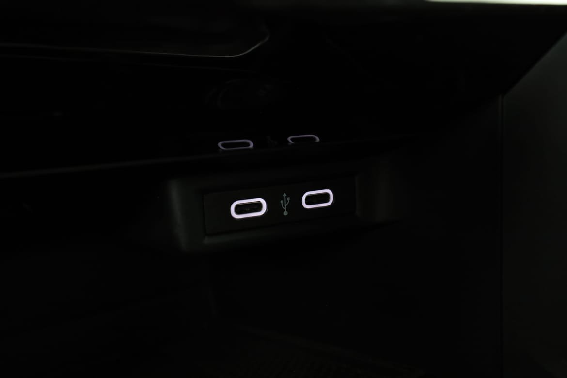 Vehicle Image 26