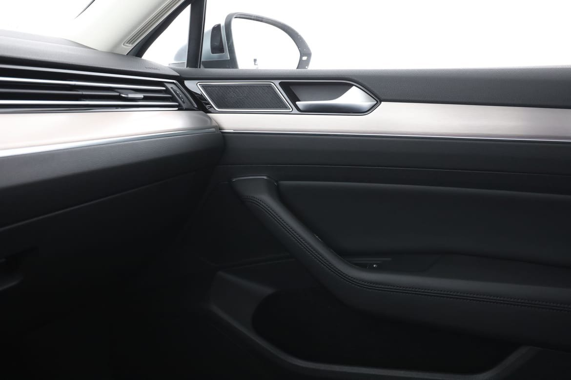 Vehicle Image 33