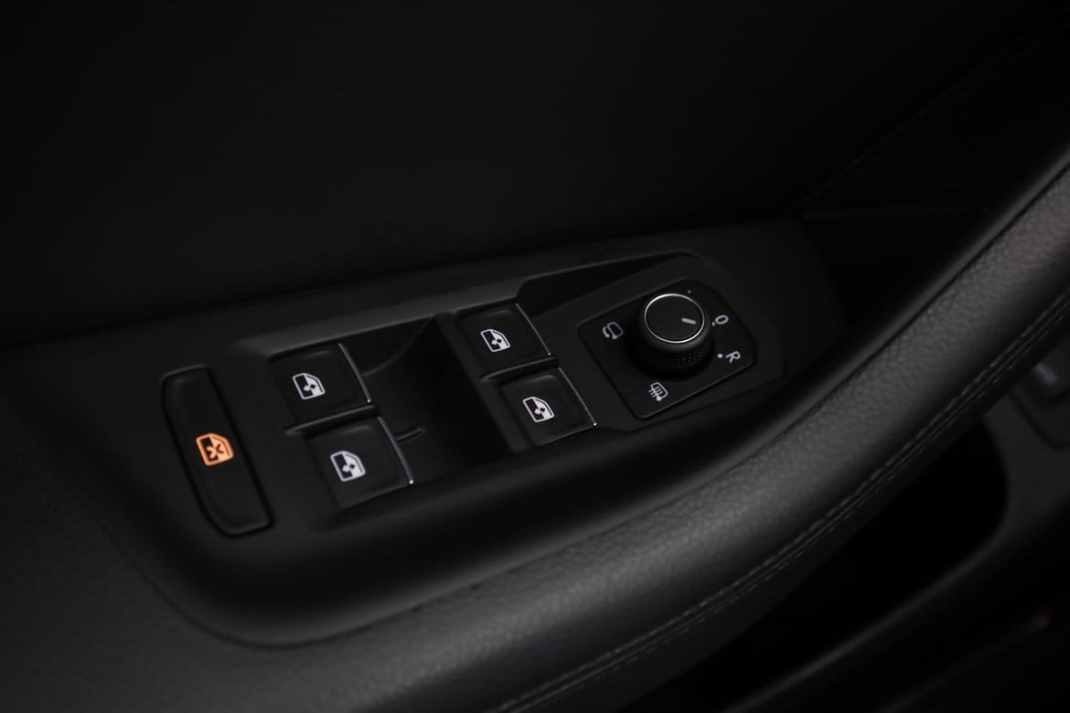 Vehicle Image 38