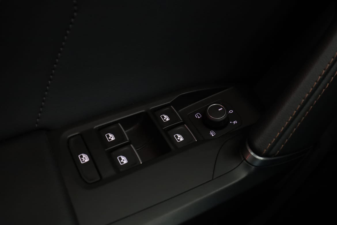 Vehicle Image 38