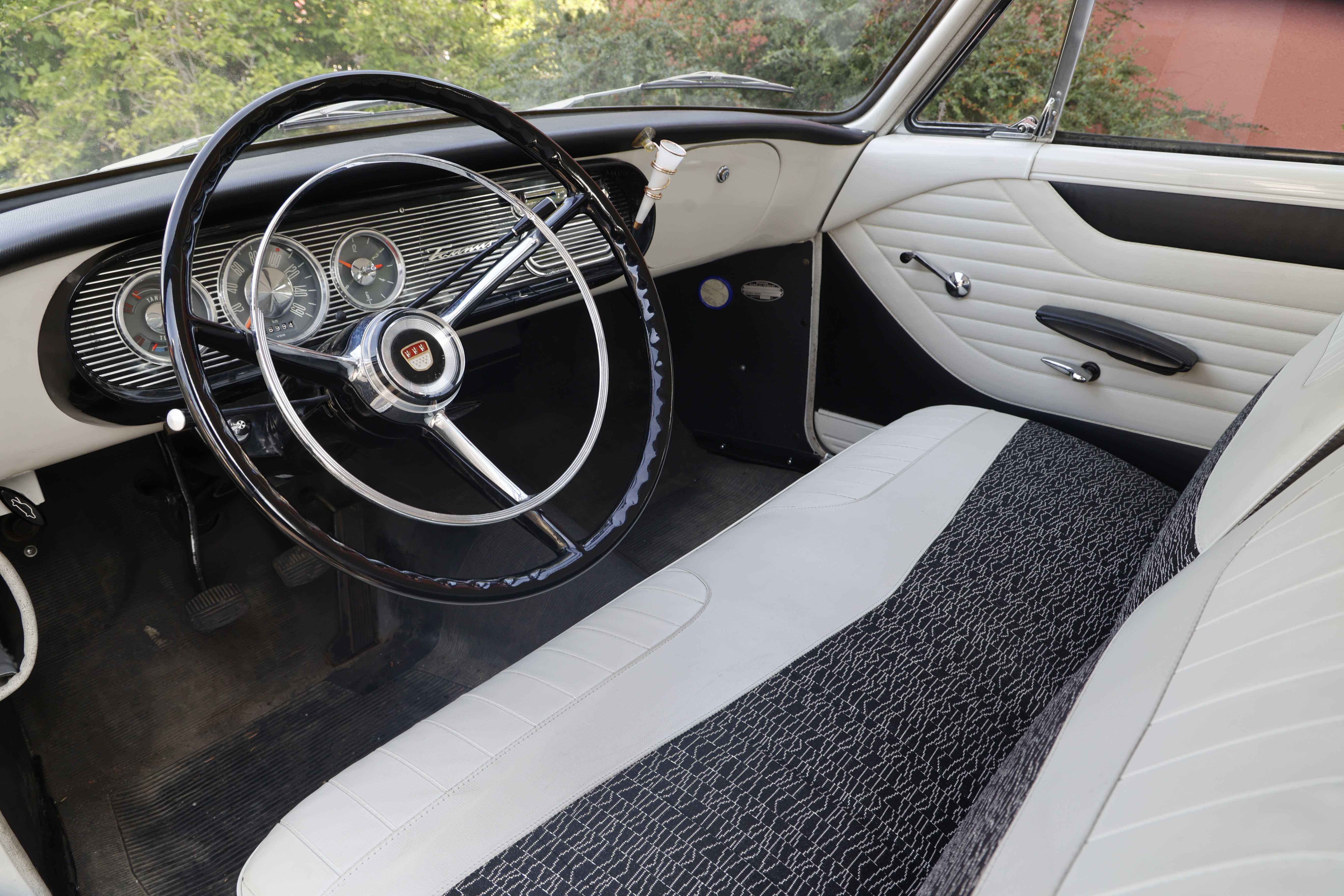 Vehicle Image 70